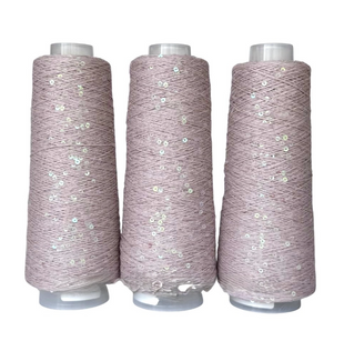 Пряжа Infinity Yarn Поетка на котоне 3 мм №193 розовая пудра + пайетка прозрачная хамелеон (100% хлопок) 100 г, 800 м 193 фото