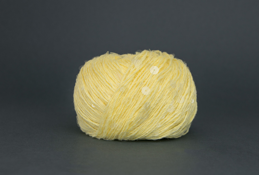 Пряжа Avanti Yarn Королевская Поетка 3+6мм № 141 желтый паетка прозрачная для ручной вязки спицами и крючком 141 фото