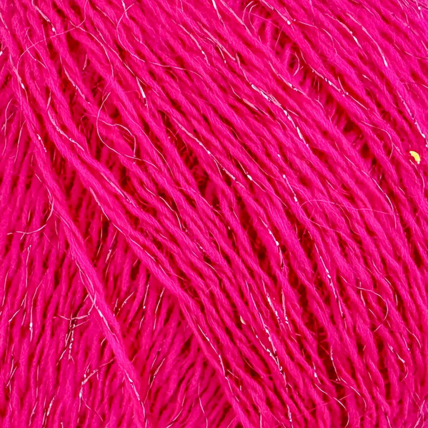 Пряжа Avanti Yarn Angora Premium (Ангора Преміум) №EF60/950 рожевий неон, ангора з люрексом і паєтками EF60/950 фото Пряжа Avanti Yarn Angora Premium (Ангора Преміум) №EF60/950 рожевий неон, ангора з люрексом і паєтками EF60/950 фото