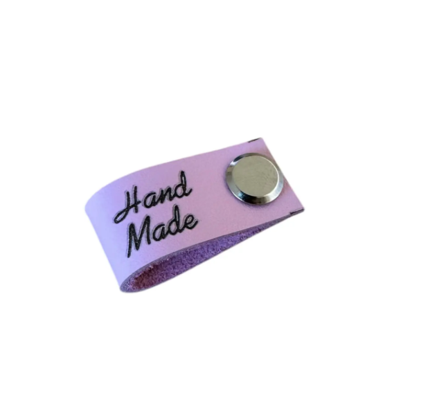 Кожаная бирка на винте "Hand Mande" кожаная, фиалка, 6,5*1,5 см 800028 фото