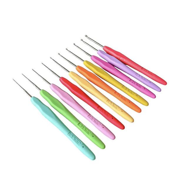 Набір гачків з прогумованою ручкою №0.5-8 мм для в'язання (18шт) 10023 фото Набір гачків з прогумованою ручкою №0.5-8 мм для в'язання (18шт) 10023 фото