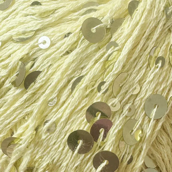 Пряжа Avanti Yarn Королевская Паетка 3+6 мм №25 желтый паетка, паетка в тон на хлопковой основе для вязания спицами и крючком 25 фото Пряжа Avanti Yarn Королевская Паетка 3+6 мм №25 желтый паетка, паетка в тон на хлопковой основе для вязания спицами и крючком 25 фото