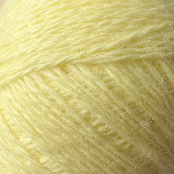 Пряжа Avanti Yarn Angora 70 (Ангора 70) №956 светло-желтый, нитки ангора для вязания спицами и крючком 956 фото