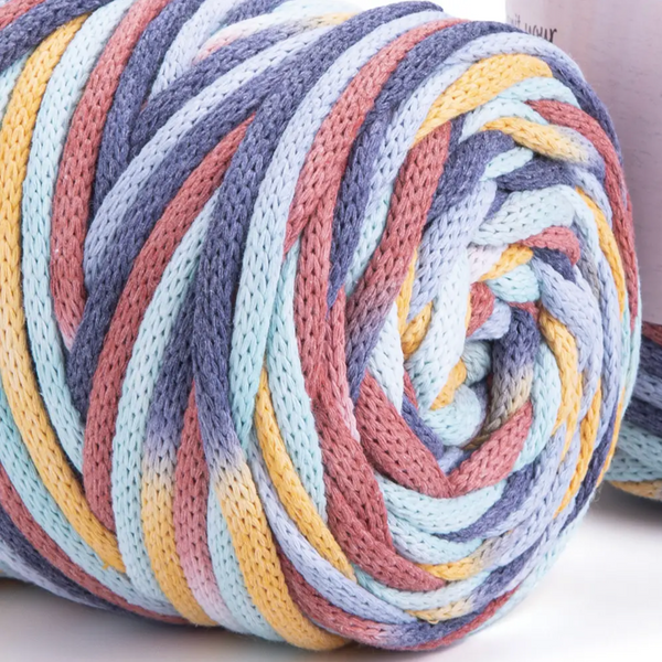 Пряжа Yarnart Macrame Cord 5 мм VR №925, секційного фарбування, нитки для макраме 925 фото